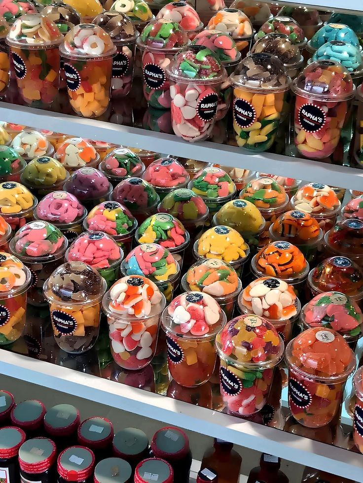 SweetCup Delights – 300ml & 500ml Candy Cups